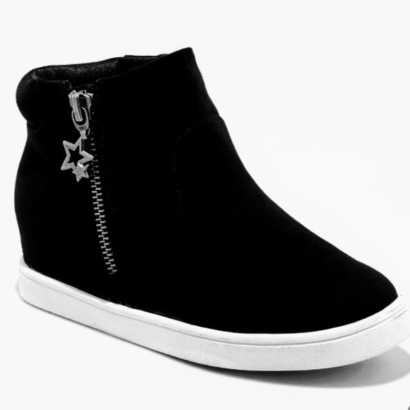 art class Other - NWT BLACK SUEDE SNEAKER BOOTIES